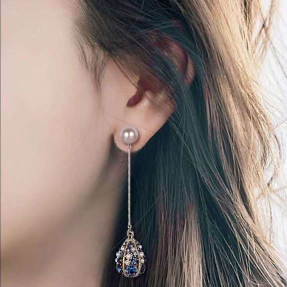 Vintage pearl and crystal drop-shaped tassel earrings - Picture 2 of 13